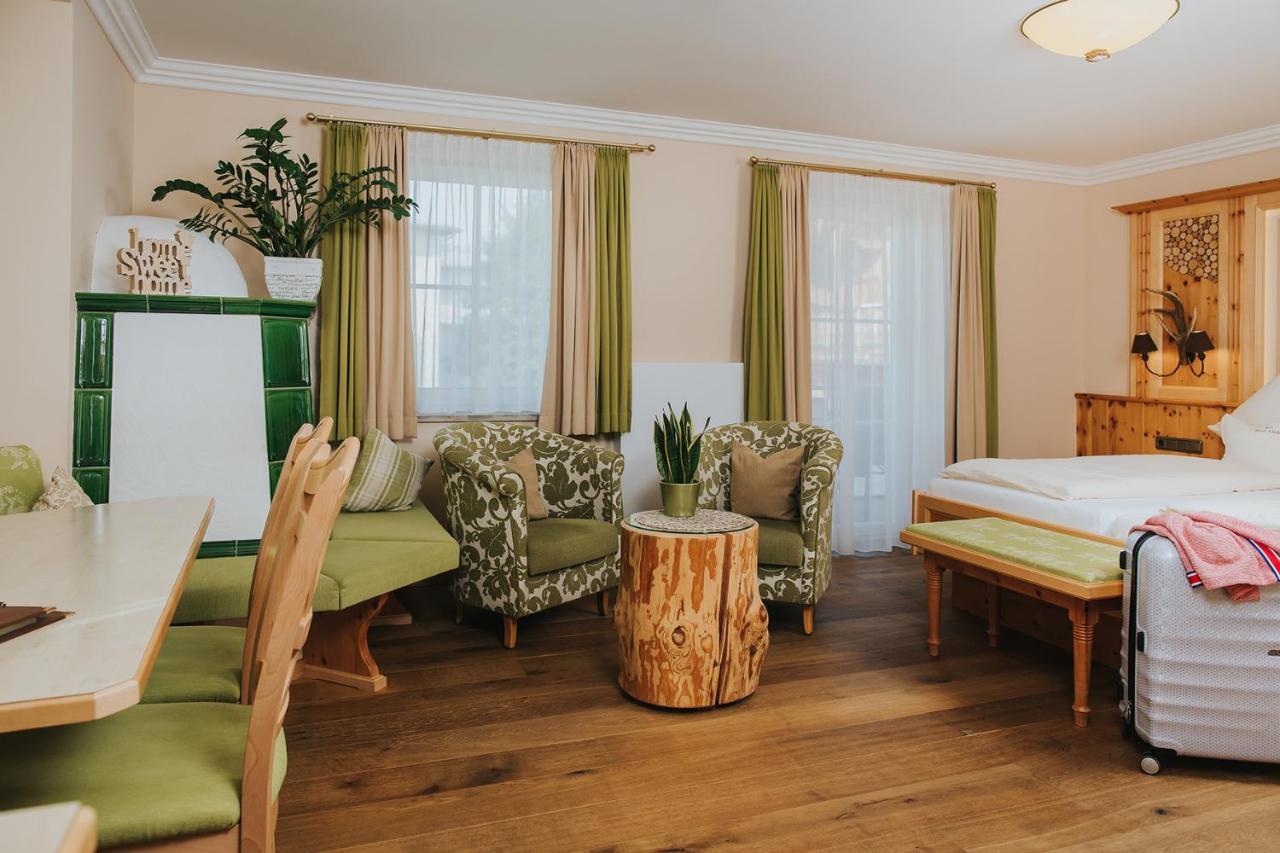 Ortner'S Resort Bad Füssing Buitenkant foto A typical hotel room